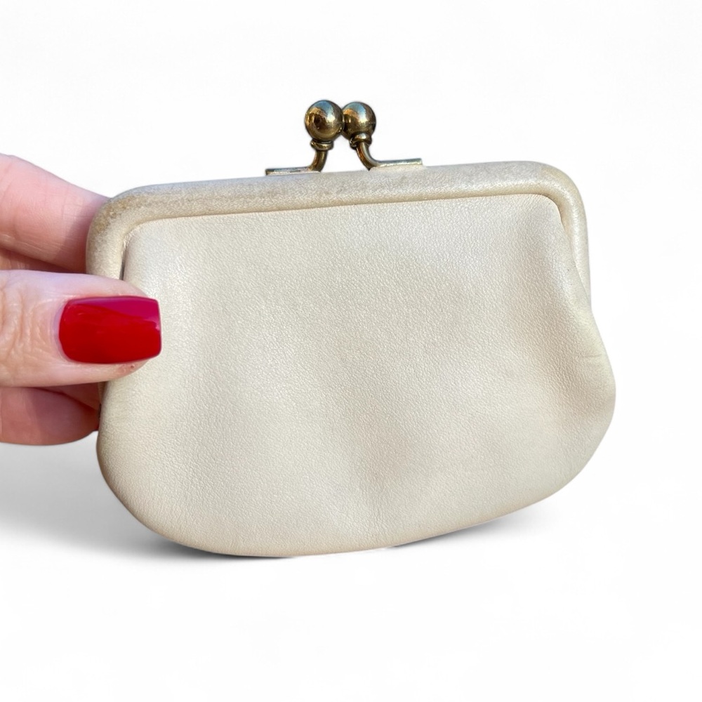 🦴 Vintage Coach Bone Change Purse 7155